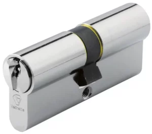 references000170633images0167069